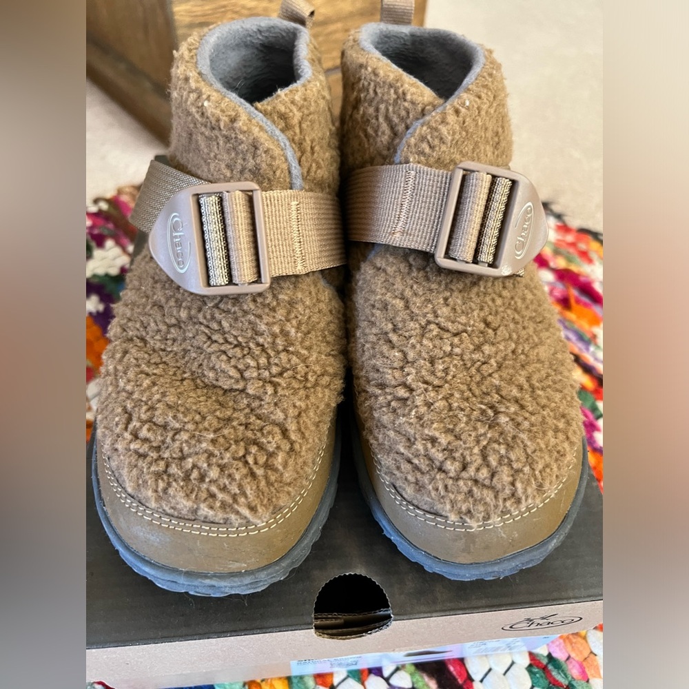 Chaco booties size 7 with box